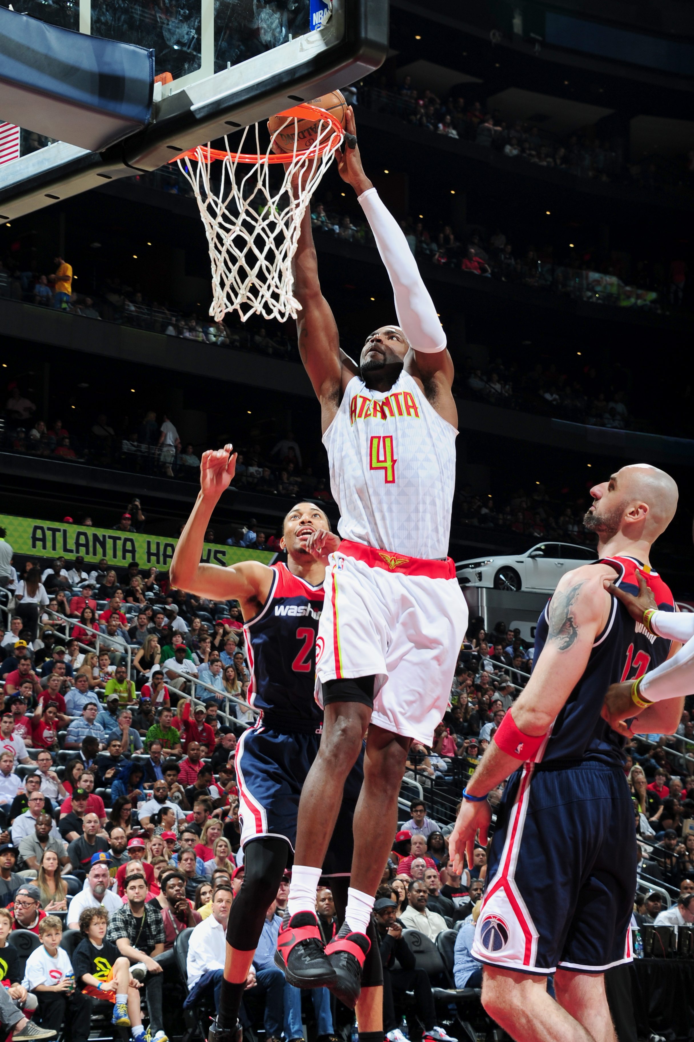 罗马赛后官宣签约，志在社区盾名次提升，话题不断，控场能力受关注(偶像宣言第一季)